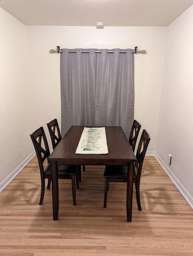 Amazing 2Br Home - Steps To Unm North Campus Albuquerque Esterno foto
