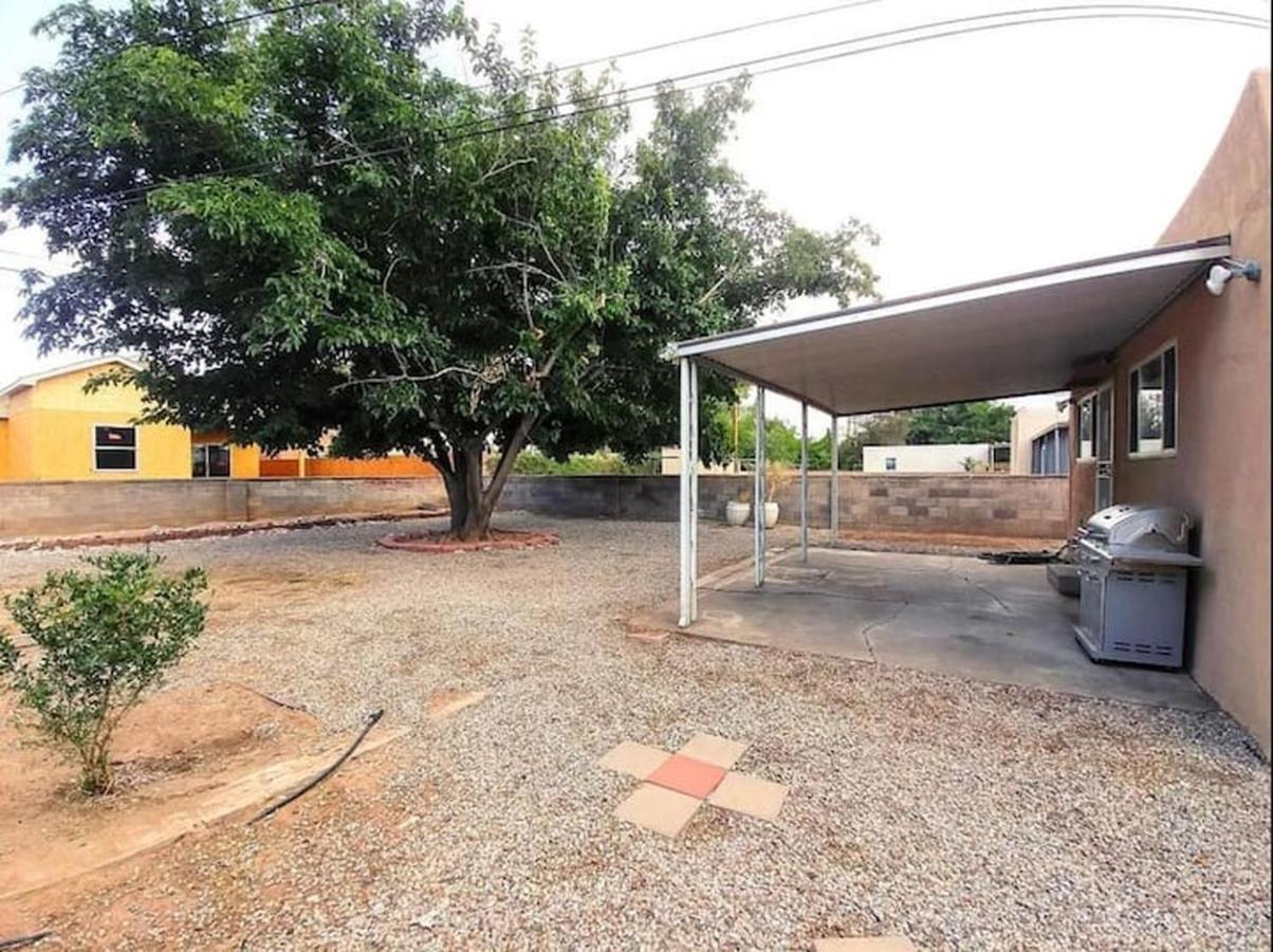 Amazing 2Br Home - Steps To Unm North Campus Albuquerque Esterno foto